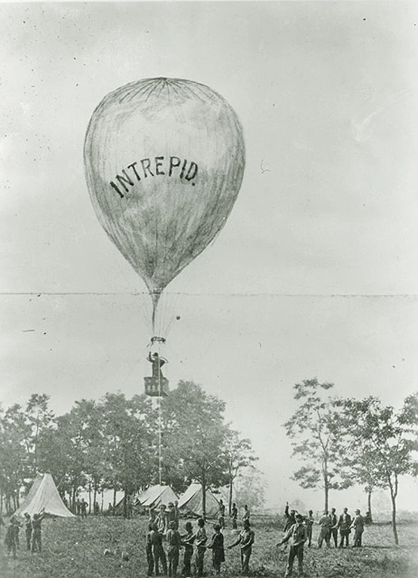 Intrepid Ballon